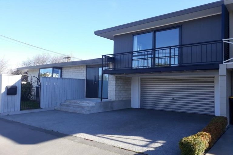 Photo of property in 2/3 Lansbury Avenue, Strowan, Christchurch, 8052