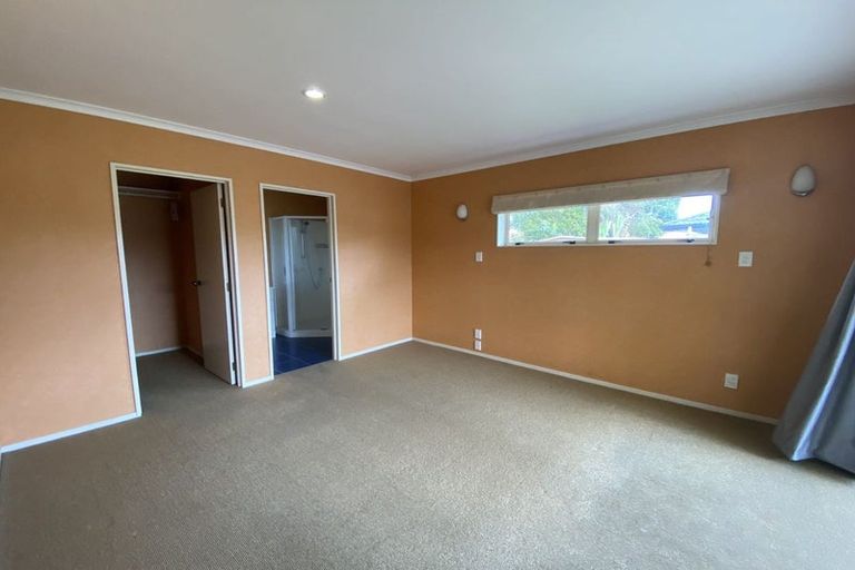 Photo of property in 7 Ironstone Place, Randwick Park, Auckland, 2105