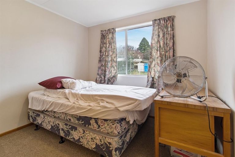 Photo of property in 6 Price Street, Waimate, 7924