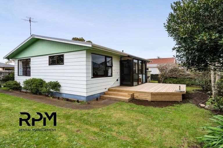 Photo of property in 3 Kaimata Street, Brooklands, New Plymouth, 4310