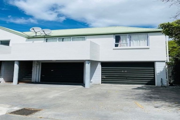 Photo of property in 106 Waltham Road, Sydenham, Christchurch, 8023
