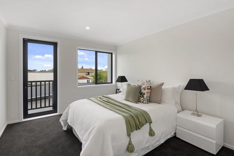 Photo of property in 17 Holmes Hanover Lane, Halswell, Christchurch, 8025