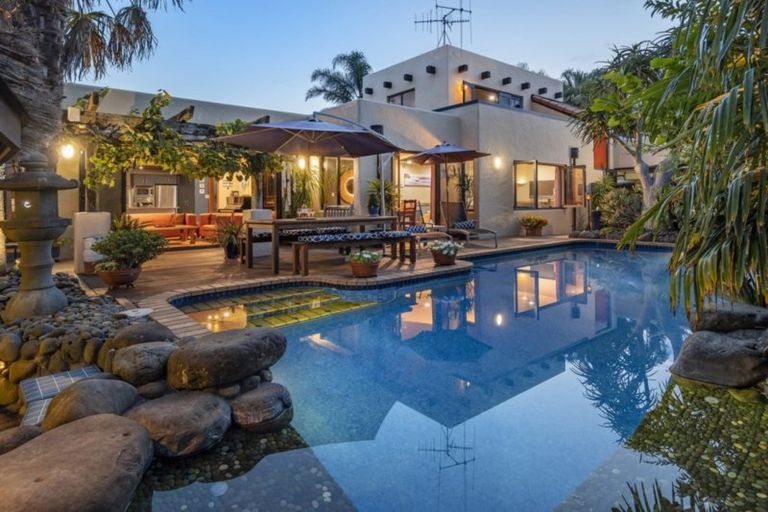 Photo of property in 2 La Cumbre Close, Bethlehem, Tauranga, 3110