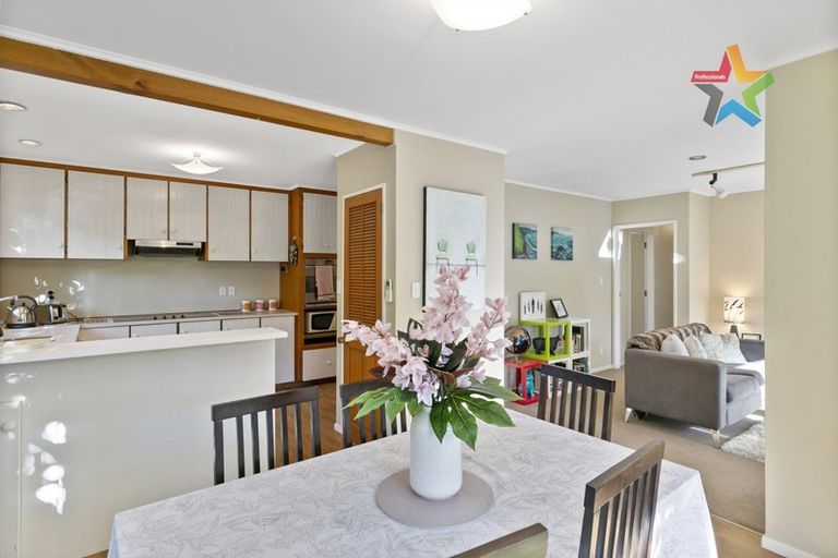 Photo of property in 4 Alanbrooke Place, Karori, Wellington, 6012