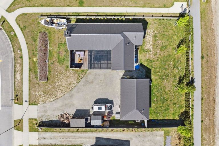 Photo of property in 27 Dingle Street, Lake Hawea, Wanaka, 9382