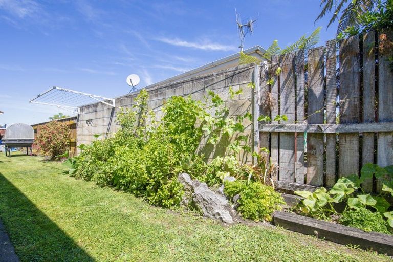 Photo of property in 10a Avondale Road, Taradale, Napier, 4112