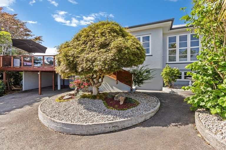 Photo of property in 174 Seaview Road, Westown, New Plymouth, 4310