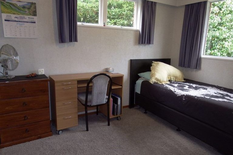 Photo of property in 55 Broadway, Stratford, 4332