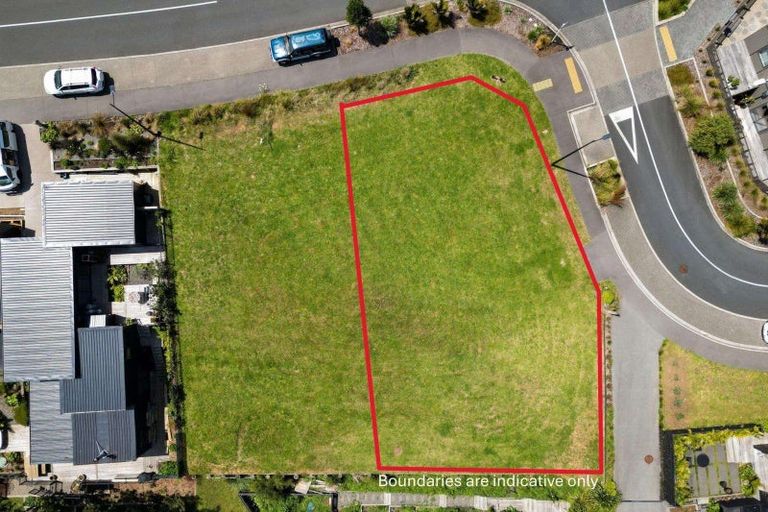 Photo of property in 2 Pekapeka Street, Raglan, 3225
