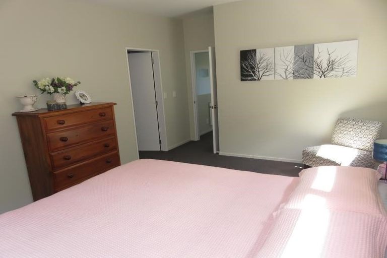 Photo of property in 30b Erlestoke Crescent, Churton Park, Wellington, 6037