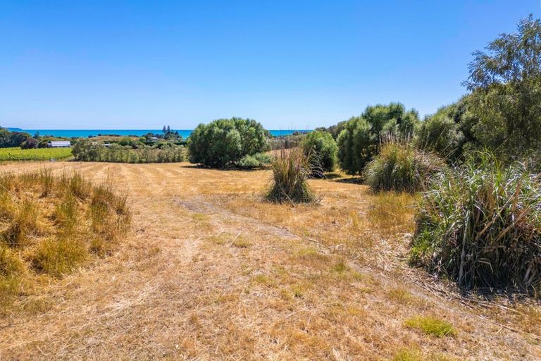 Photo of property in 50 Cliff Road, Tasman, Upper Moutere, 7173