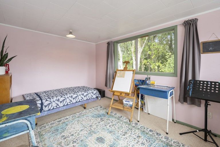 Photo of property in 394 Mangorei Road, Merrilands, New Plymouth, 4312