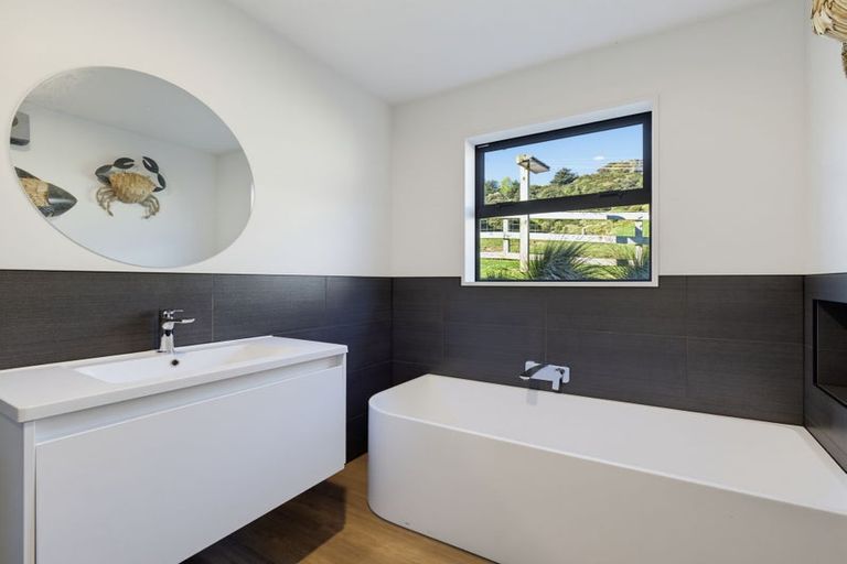 Photo of property in 54 Pawsons Valley Road, Duvauchelle, 7581