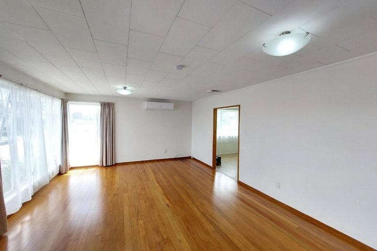 Photo of property in 125 Cascades Road, Pakuranga Heights, Auckland, 2010