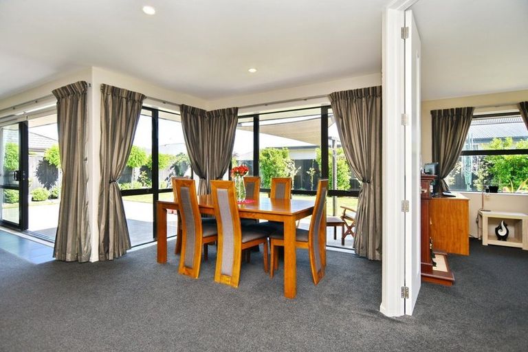 Photo of property in 16 Beech Drive, Rangiora, 7400