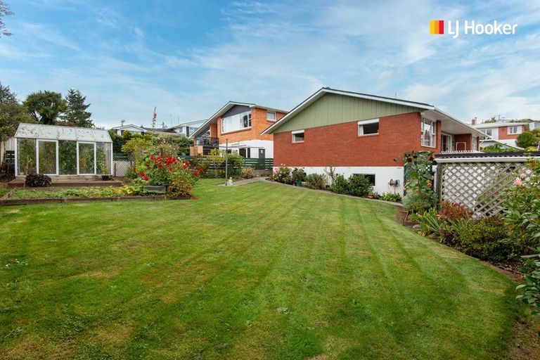 Photo of property in 9 Kinmont Crescent, Kinmont Park, Mosgiel, 9024