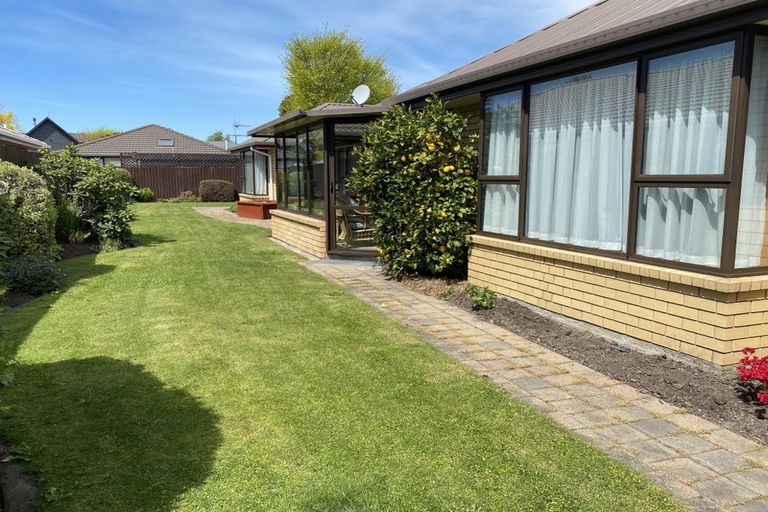 Photo of property in 10 Innisfree Place, Northwood, Christchurch, 8051