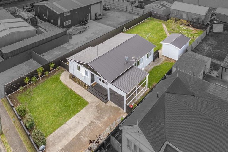 Photo of property in 12 Russell Street, Whanganui, 4500