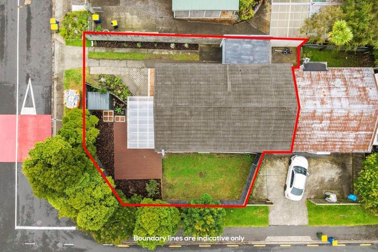 Photo of property in 1/118 Lake Road, Belmont, Auckland, 0622