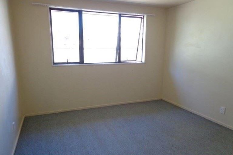 Photo of property in 5a Tonga Place, Riccarton, Christchurch, 8041