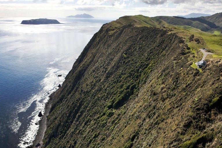 Photo of property in 292 Boom Rock Road, Ohariu, Wellington, 6037