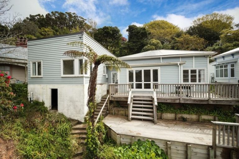 Photo of property in 58 Salamanca Road, Kelburn, Wellington, 6012