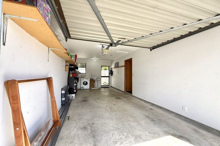Photo of property in 2/954 High Street, Avalon, Lower Hutt, 5011