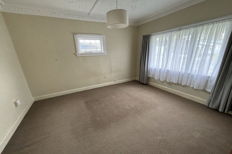 Photo of property in 11 Karaka Street, Hokowhitu, Palmerston North, 4410