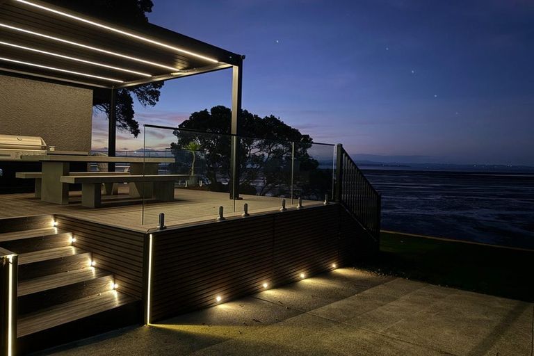 Photo of property in 15 Torkar Road, Clarks Beach, 2122