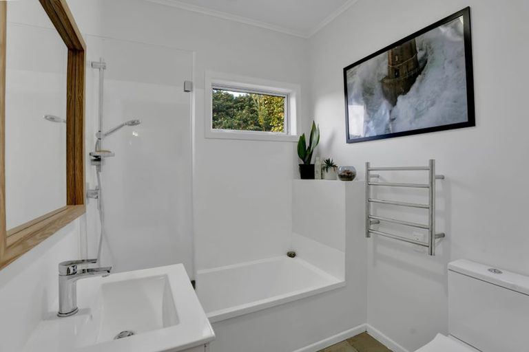 Photo of property in 147 Tasman Street, Opunake, 4616