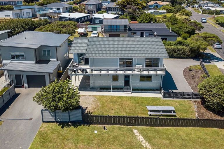 Photo of property in 1 John Street, Titahi Bay, Porirua, 5022