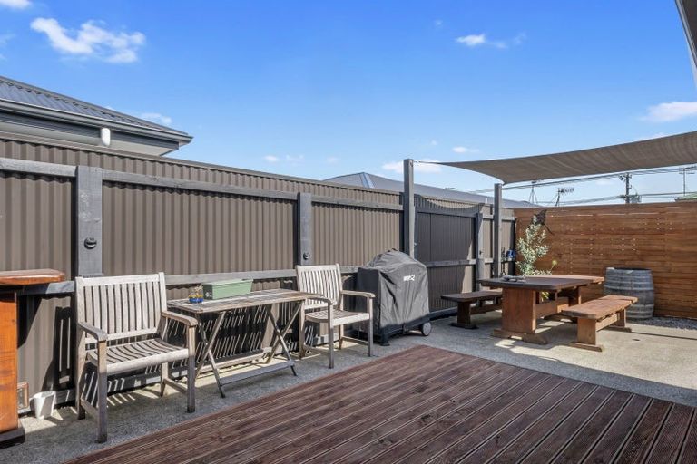 Photo of property in 130a Weraroa Road, Levin, 5510