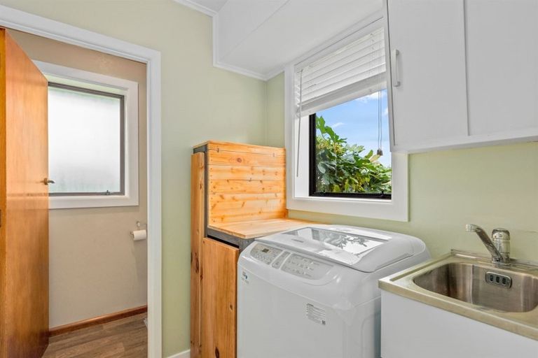 Photo of property in 15 Elwyn Place, Avonhead, Christchurch, 8042