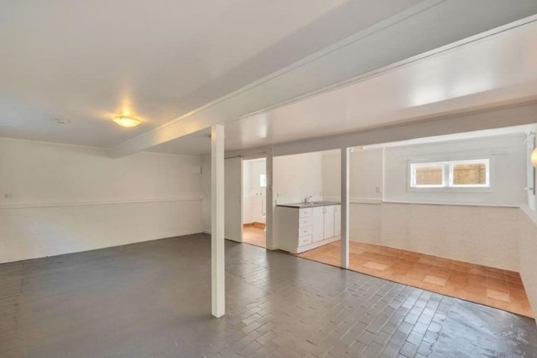 Photo of property in 1/49 Fairclough Road, Beach Haven, Auckland, 0626
