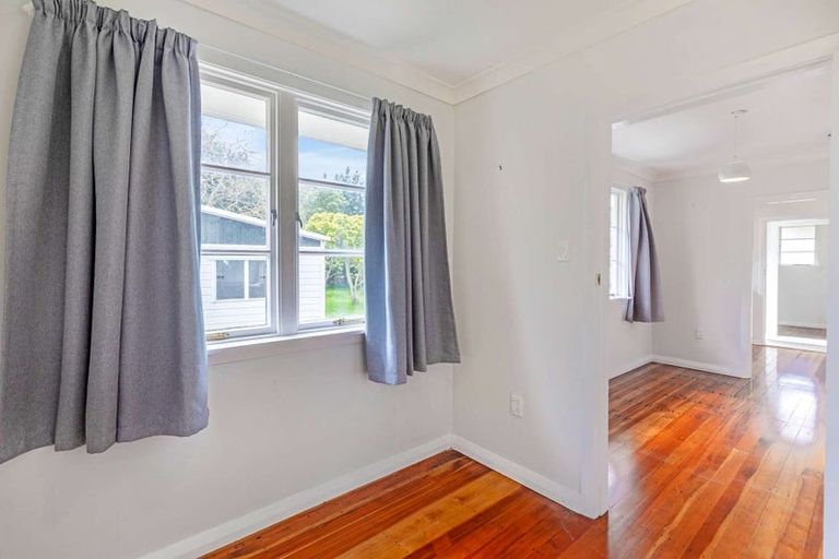 Photo of property in 9 Hewitts Road, Linton, Palmerston North, 4472