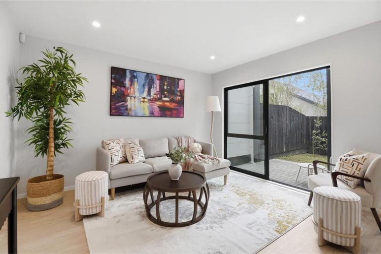 Photo of property in 4/7 Tapu Road, Huapai, Kumeu, 0810