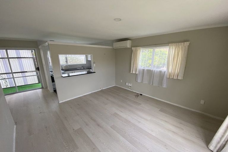 Photo of property in 1/92 Kenderdine Road, Papatoetoe, Auckland, 2025