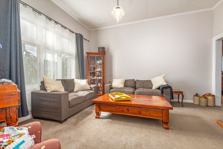 Photo of property in 19 Manson Street, Terrace End, Palmerston North, 4410