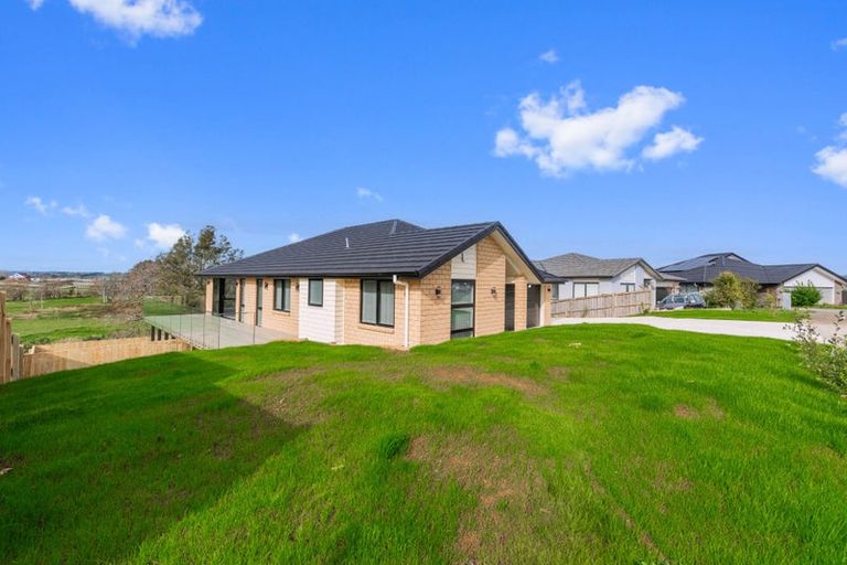 Photo of property in 14 Thomason Crescent, Pokeno, 2402