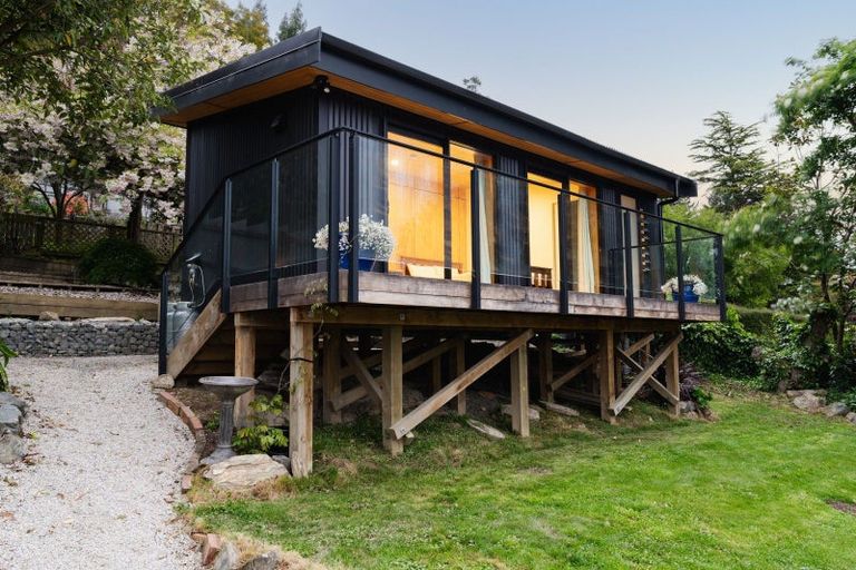 Photo of property in 96 Hocken Street, Kenmure, Dunedin, 9011