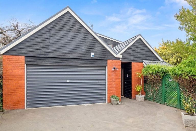 Photo of property in 22a Blair Avenue, Papanui, Christchurch, 8053