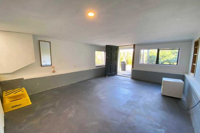 Photo of property in 54 Potter Avenue, Northcote, Auckland, 0627