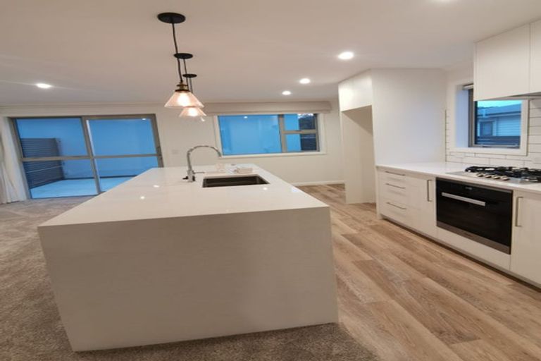 Photo of property in 4 Lucern Lane, Petone, Lower Hutt, 5012