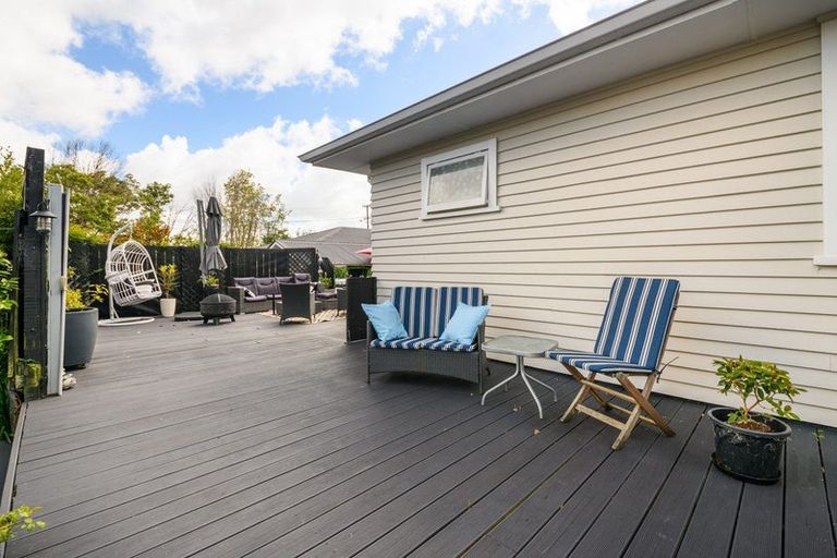 Photo of property in 76 Alexandra Street, Marton, 4710