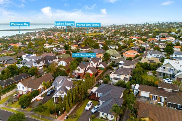 Photo of property in 1/22 Cherub Place, West Harbour, Auckland, 0618