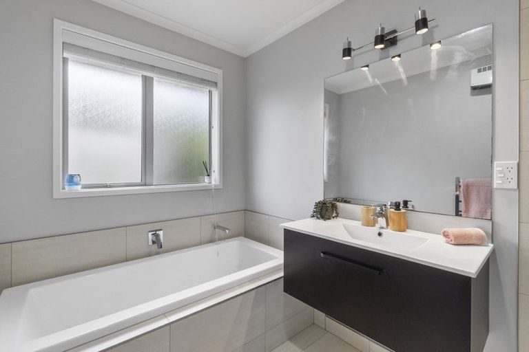 Photo of property in 15 Gregson Drive, Huntly, 3700