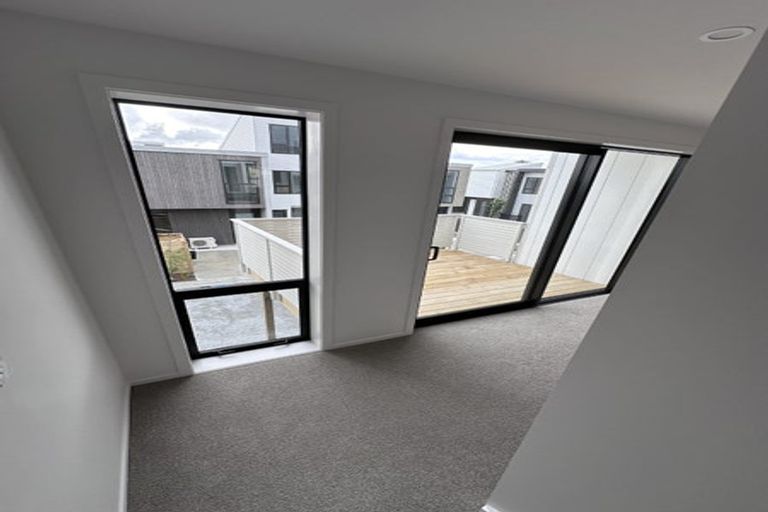 Photo of property in 32 Houhere Street, Paraparaumu, 5032