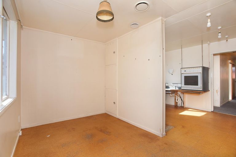 Photo of property in 42 Robinson Crescent, Westbrook, Palmerston North, 4412