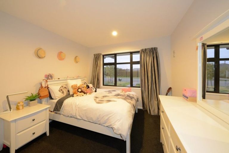 Photo of property in 1 Leonie Lane, West Melton, 7618