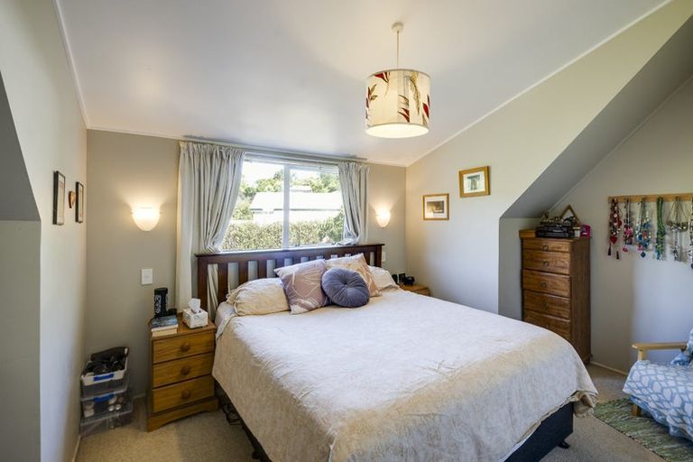 Photo of property in 2 Toop Street, Havelock North, 4130